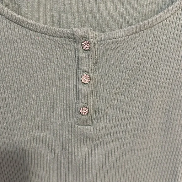 Guess top - Picture 2 of 4